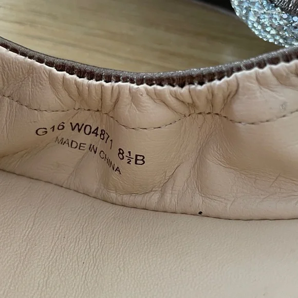NWT Cole Haan Glittering Silver Flats 8.5 - Picture 7 of 13